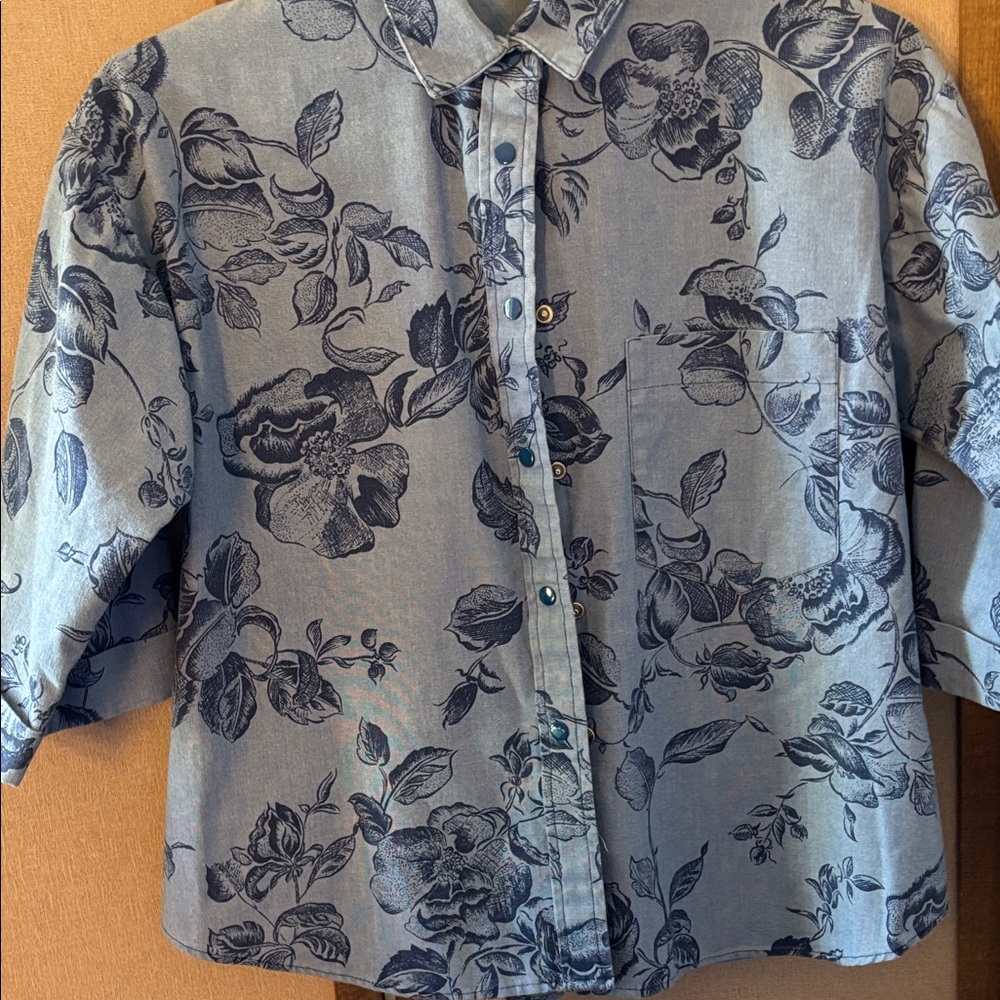 FINAL MARKDOWN Floral Blue cos cob blouse 12